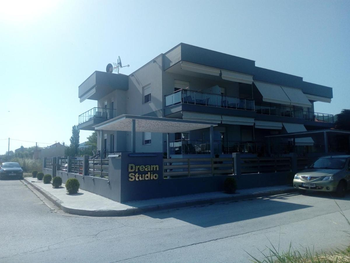 Dream Studios Stavros  Luaran gambar